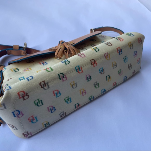 Y2K Dooney & Bourke purse in GREAT condition - Picture 2 of 5